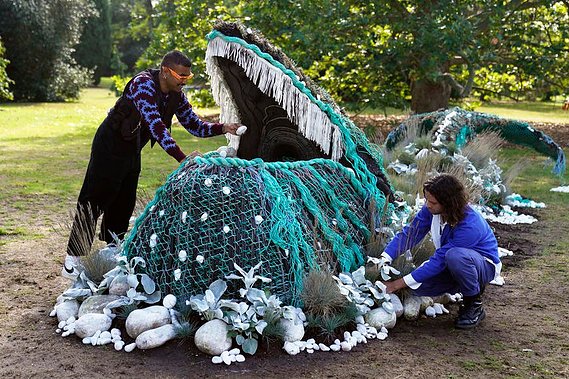 Netflix, The Big Flower Fight